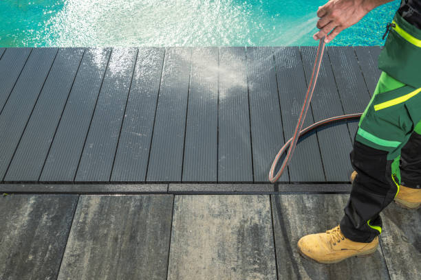 Best Pressure Washing Contractors  in Oak Creek, WI